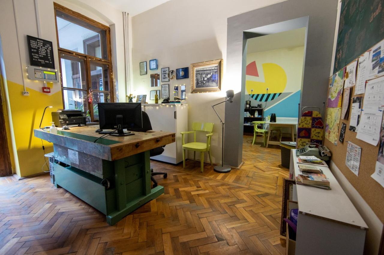 Hostel Cornel Timisoara Ngoại thất bức ảnh