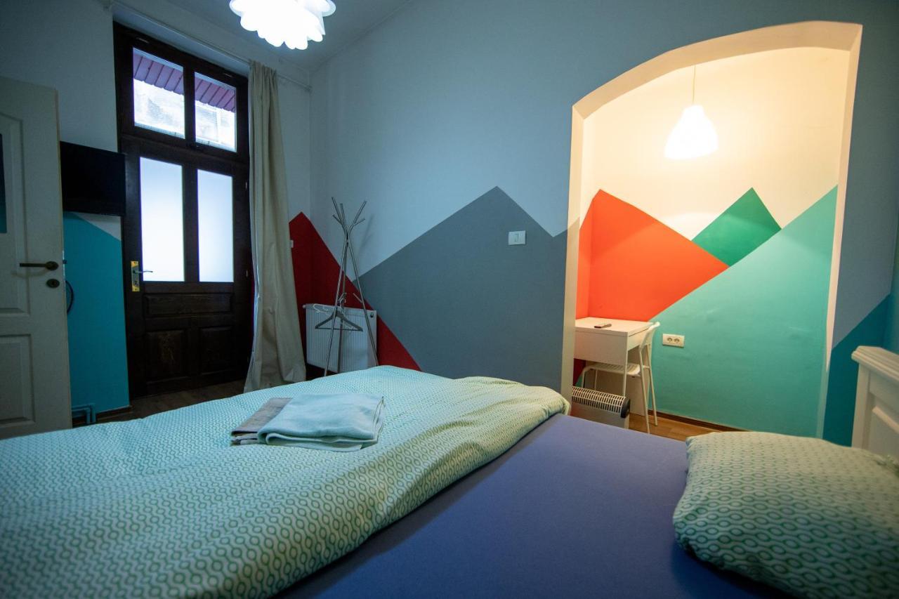 Hostel Cornel Timisoara Ngoại thất bức ảnh