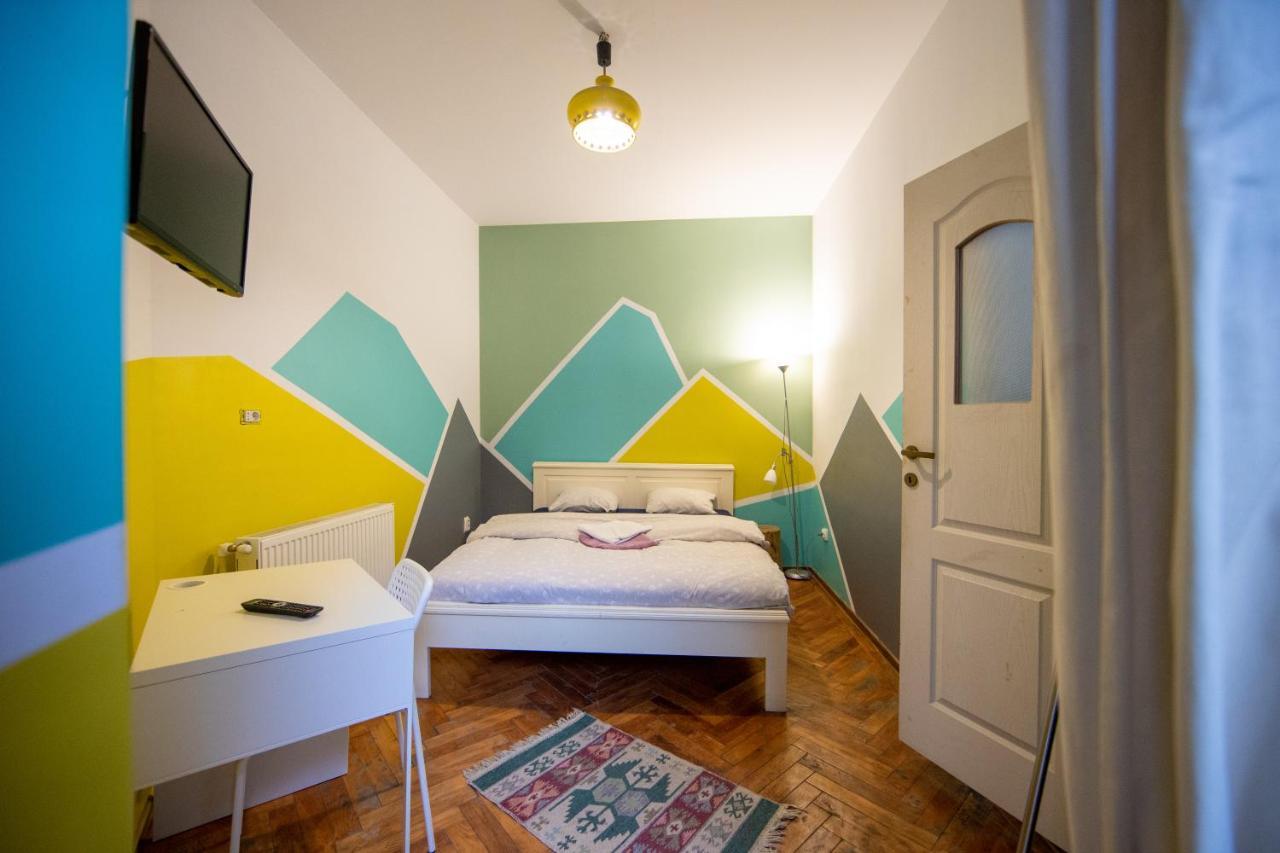 Hostel Cornel Timisoara Ngoại thất bức ảnh