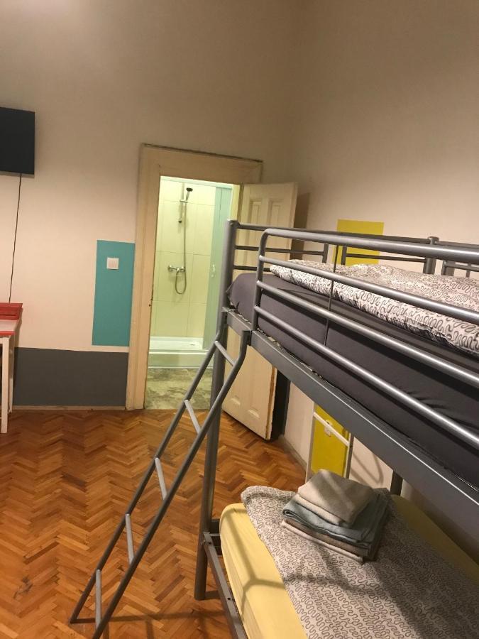 Hostel Cornel Timisoara Ngoại thất bức ảnh